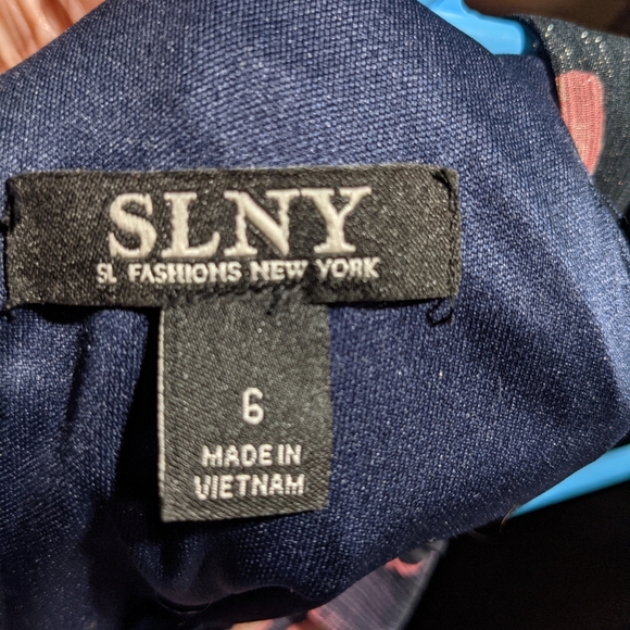 SLNY embellished Maxi - Picture 8 of 8